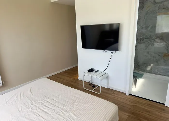 Sea View 4 People Terrace 60 M & Pool Antibes