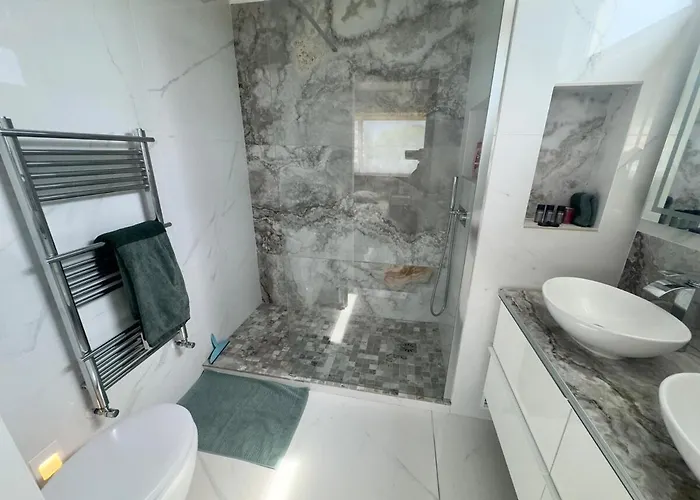 Sea View 4 People Terrace 60 M & Pool * Antibes